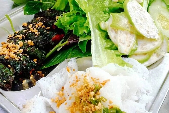 Saigon Evening Walking Street Food Tour - Getting Oriented: Opera House Meet-Up and Taxi Pickup