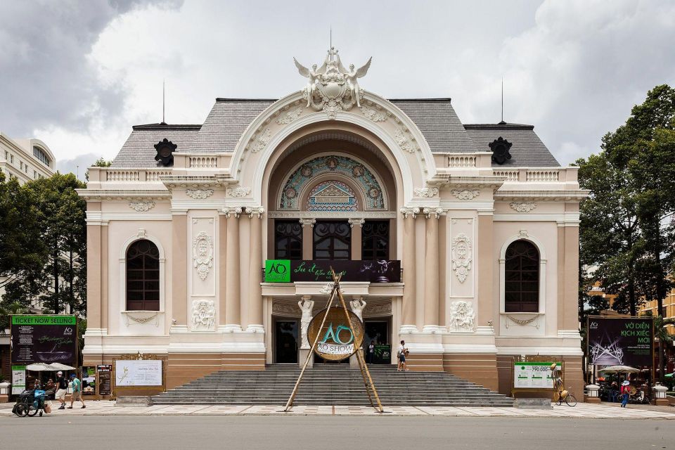 Saigon: Half-Day Private City Tour By Car - Nguyen Hue Walking Street and People’s Committee area: Modern Ho Chi Minh City in a quick hit