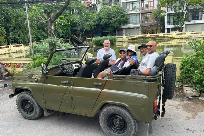 Saigon Jeep City Tour, Backstreet, Cultures hidden Gems 4 Hours - Stop 5: Ho Thi Ky Flower Market—work you can see up close