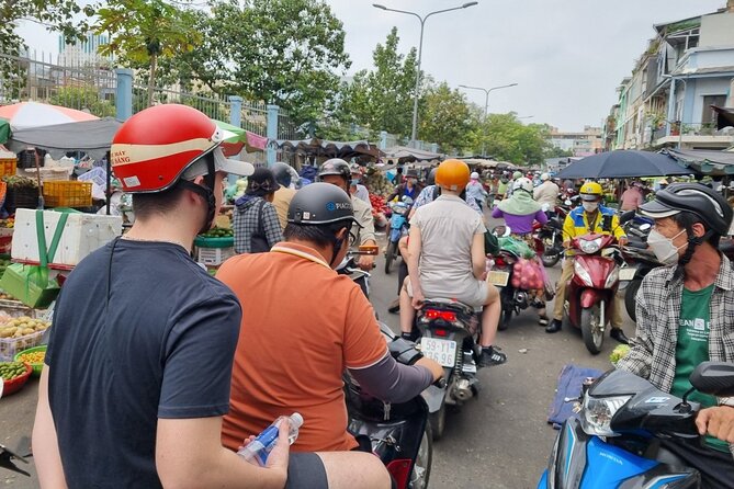 Saigon Private/Small Group Walking Food Tour with 13 Tastings - Starting at War Remnants Museum at 6:00 pm: Where the night begins