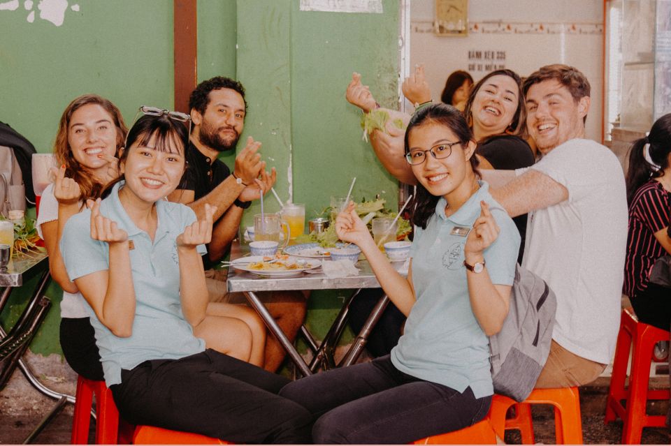 Saigon: Street Food Tasting & Sightseeing Tour by Motorbike - Dietary options and rider preferences (choose the right version)