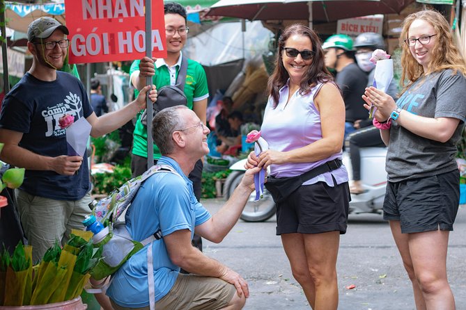 Saigon Unseen, History, & Hidden Gems Sightseeing Motorbike Tour - Key things you’ll notice on this Saigon scooter tour