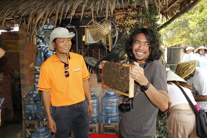 Shared Cu Chi Tunnels & Mekong Delta Tour Full Day - My Tho on the Mekong: Motorboat + Rowing Sampan and Real Daily Life
