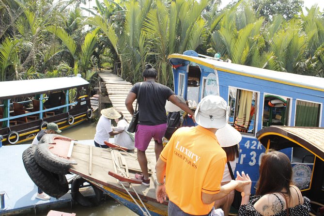 Shared Cu Chi Tunnels & Mekong Delta Tour Full Day - Food and Drinks That Actually Matter: Fruits, Honey Tea, and Lunch
