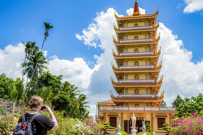 Small-Group Mekong Delta Day Trip: Boat Ride, Cottages & Pagoda - Getting from Ho Chi Minh City to the Mekong: early start, clear purpose