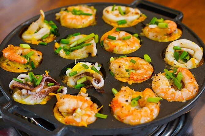 Super Niche Walking Street Food Tour in Ho Chi Minh City - Stop 1 Setup in District 3: The Moment You Start Trusting the Guide