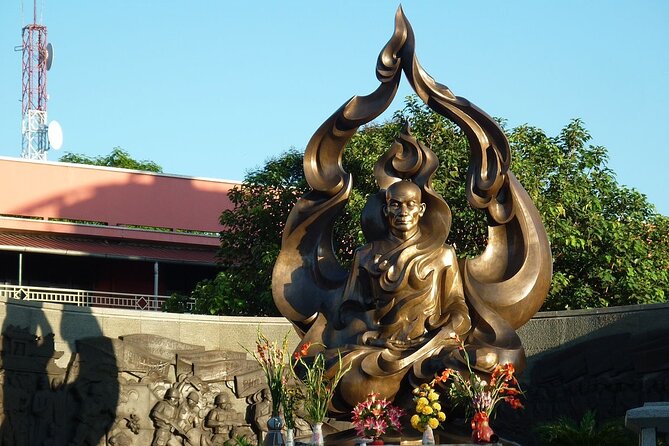 The Hidden Gems & Insightful Stories of Saigon Walking Tour - Stop 3: Vincom Center Area and the War Memorial Sculpture