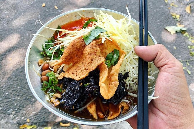 Top Notch Street Food Motorbike Tour In Ho Chi Minh City - A Fast Half-Day Food Loop by Scooter
