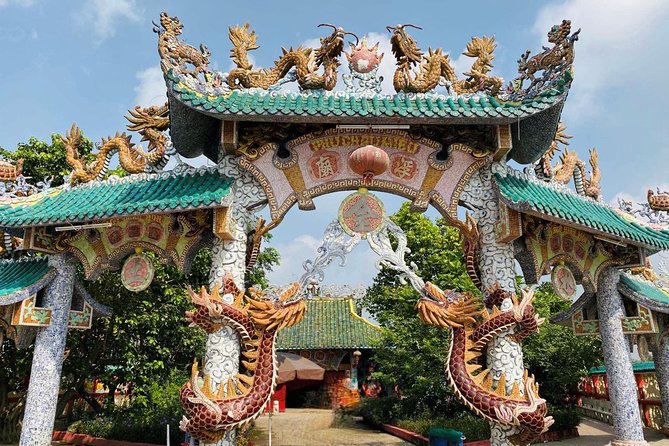 VIP Tour in Dragon Floating Temple sightseeing by SpeedBoat - Binh Quoi Village foot walk: rural life, not a staged set